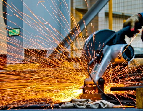 Vendas reais da indústria paulista cresceram 2,4%